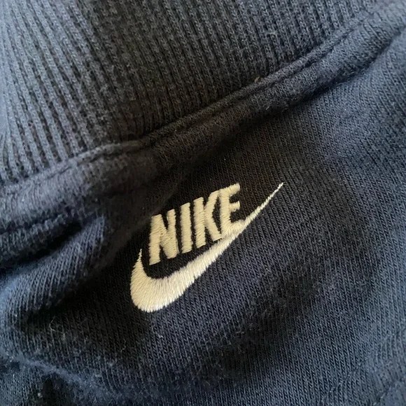 Gently used Women’s size Large Nike sweat pants - Picture 6 of 6